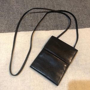 Fabulous Saks Fifth Avenue Black Leather Travel Wallet - New - Never Used